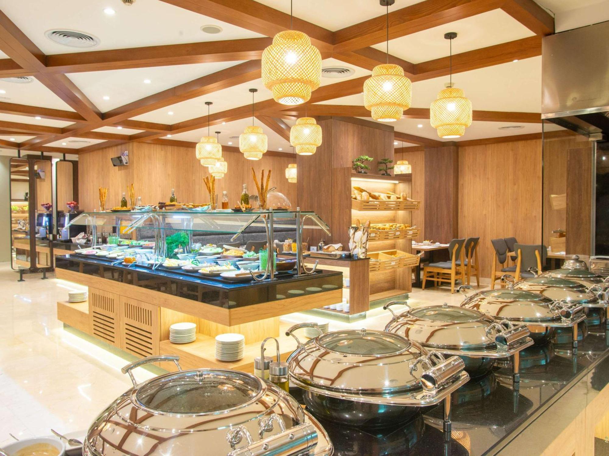 Novotel Cairo El Borg Giza Bagian luar foto