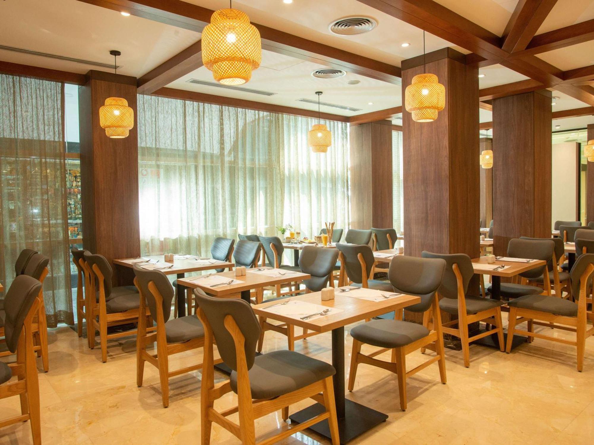 Novotel Cairo El Borg Giza Bagian luar foto