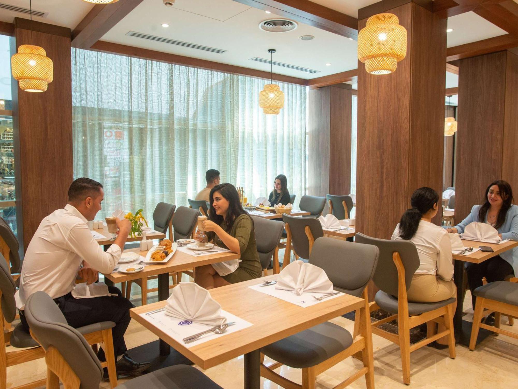 Novotel Cairo El Borg Giza Bagian luar foto